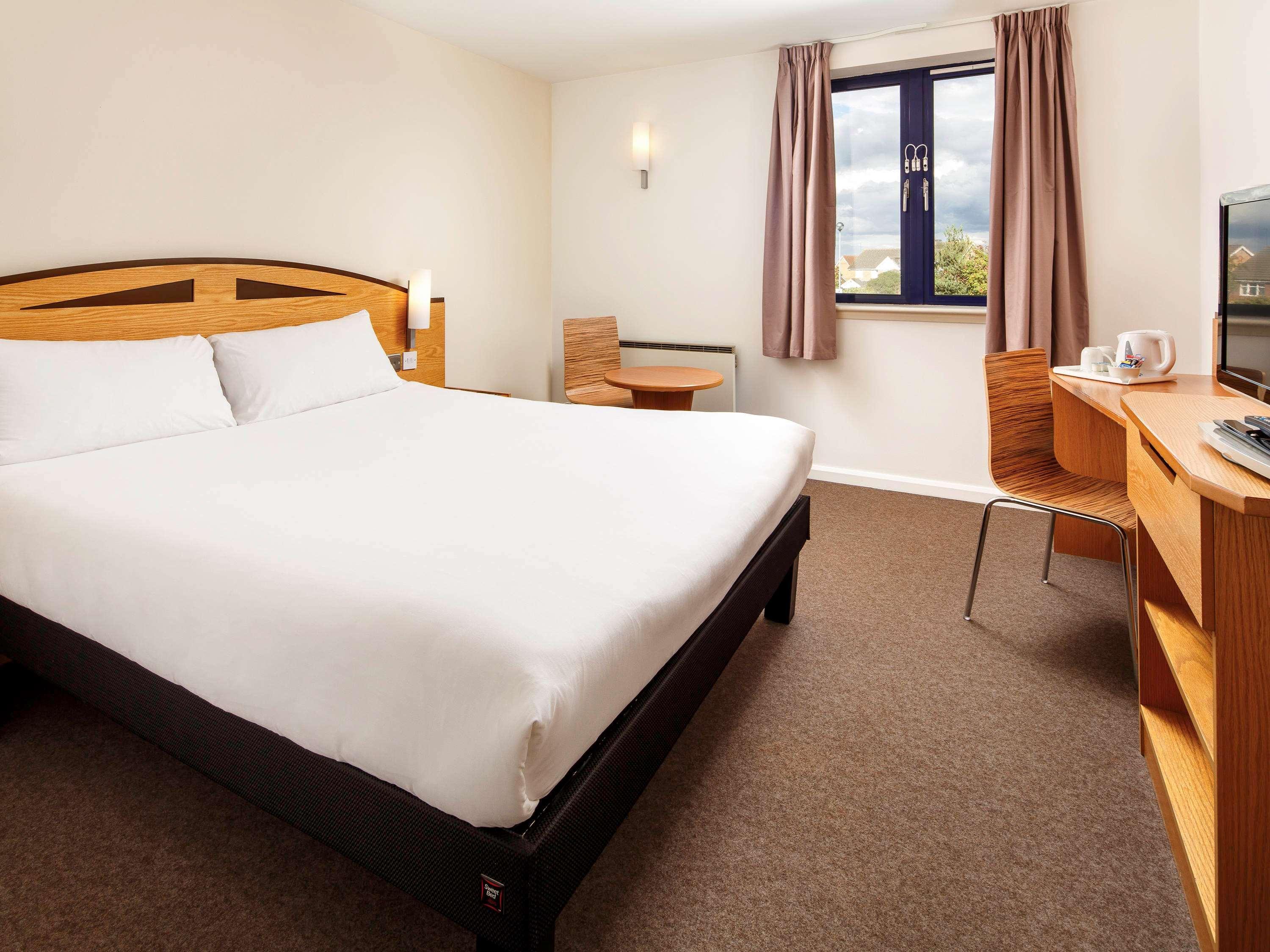 Ibis Wellingborough Hotel Eksteriør billede