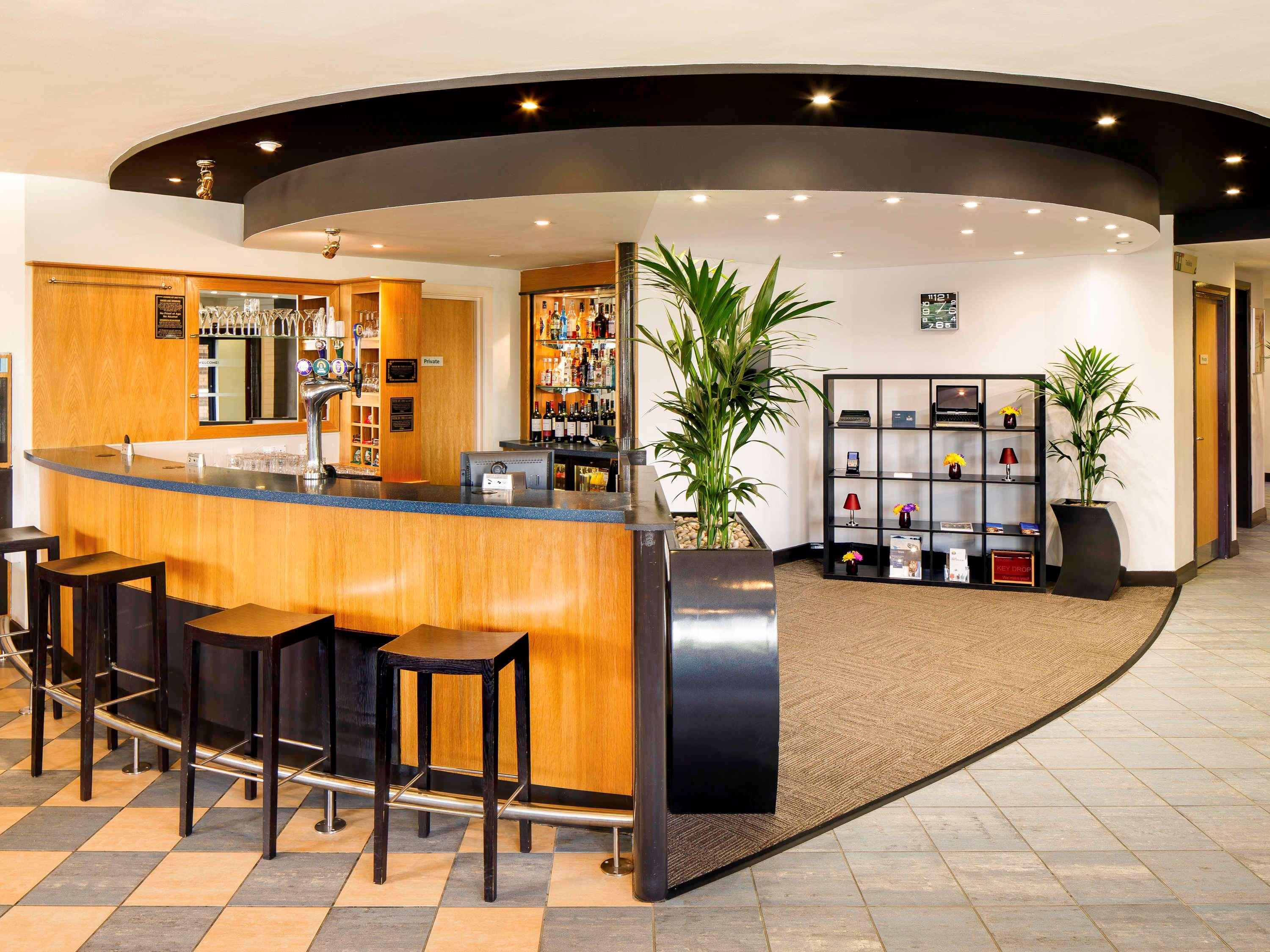 Ibis Wellingborough Hotel Eksteriør billede