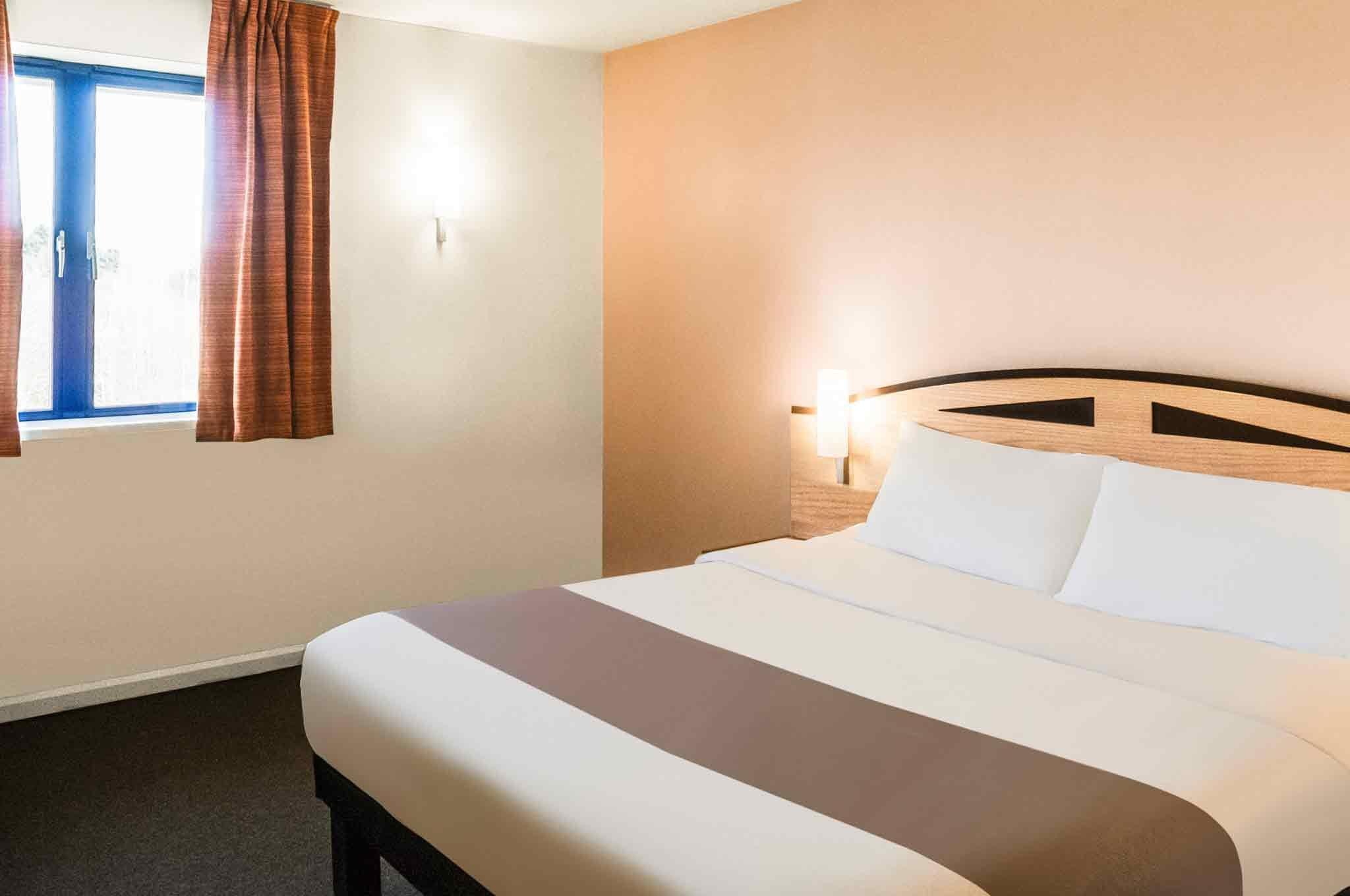 Ibis Wellingborough Hotel Eksteriør billede