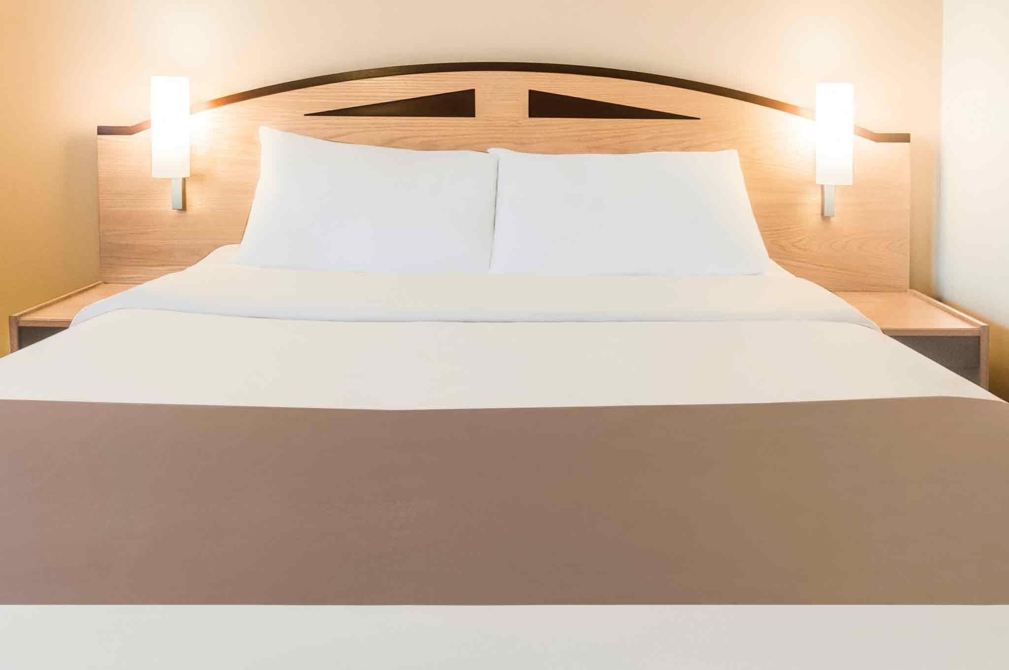 Ibis Wellingborough Hotel Eksteriør billede